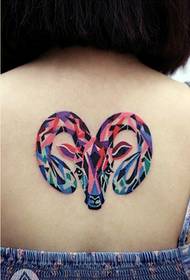fesyen wanita kembali keperibadian yang baik mencari warna antelop gambar tattoo