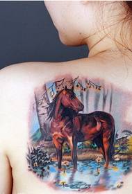 vrouwelijke rug kleur persoonlijkheid mode goed uitziende paard tattoo foto foto