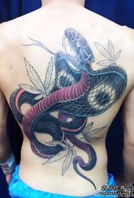 Gyvatės tatuiruotės modelis: Atgal gyvatės tatuiruotės modelis
