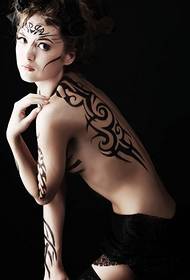 uso ang kapatid na babae back sexy totem tattoo