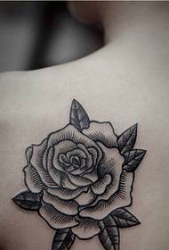 时尚个性背部好看的黑灰玫瑰花纹身图图片