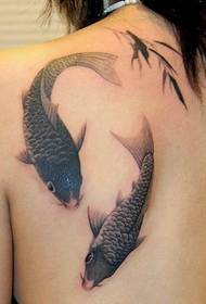 sexy fille dos koi tatouage image photo