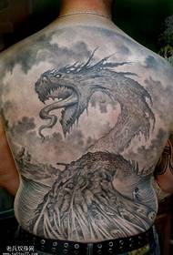 Le opere di tatuaggi classici europei godono di 64