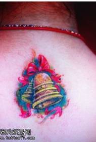 Sretni ljubavnici uzorak tetovaže bakrenog zvona