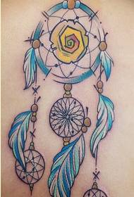 pearsantacht ar ais baineann patrún tattoo aisling catcher gorm chun taitneamh a bhaint as an pictiúr