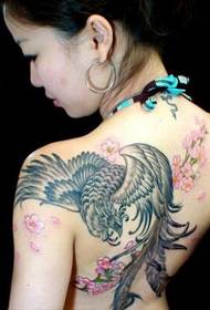 lepo dekle nazaj lepa breskev feniks tattoo vzorec slika