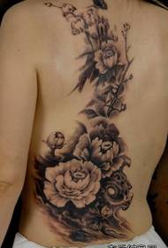 Beau motif de tatouage de pivoine