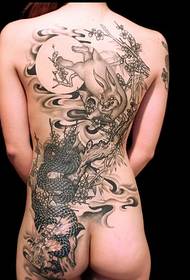 klasična moda polna hrbtna osebnost zmaj in zajec tatoo vzorec slika