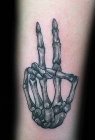 Rankos pilka modernaus stiliaus žmogaus skeleto tatuiruotės nuotrauka