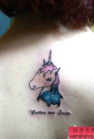 Patró de tatuatge d’unicorn amb esquena