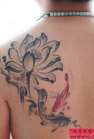 Natrag crno-bijela tetovaža mastića lotosa djeluje
