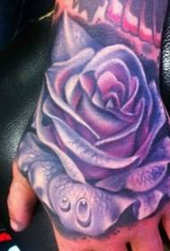 Ročno obarvan cvet vrtnic z vzorcem tatujega rosa