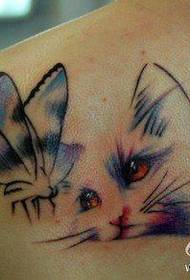 背面流行的流行貓和蝴蝶紋身圖案