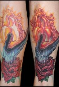 Нога таинственный стиль зомби рука с рисунком татуировки сердца