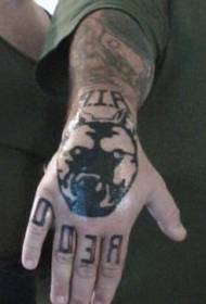 Nyeusi hatari barua barua nyuma tattoo muundo
