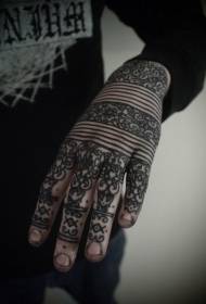 Modèle de tatouage de bras noir style tribal lignes et fleurs ornement
