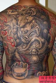 Cool full back Tang pozîsyona tatrange hydrangea tattoo