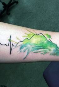 Unikalus juodas EKG su žaliuoju tatuiruotės raštu