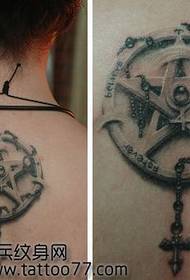 Grožio nugaros penkių smailių žvaigždžių kabančios grandinėlės tatuiruotės modelis