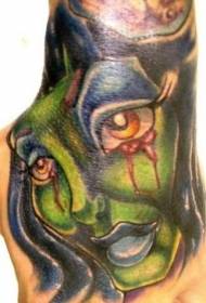 手背綠色流血的怪物女孩紋身圖案