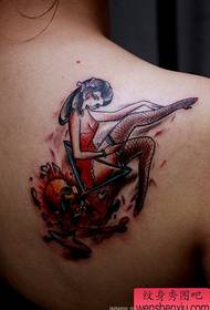Rugwynglas skedel kouse meisie tatoeëringpatroon