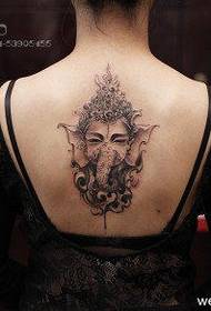 Οι πλάτες των κοριτσιών είναι δημοφιλείς και όμορφα σχέδια τατουάζ ελέφαντα