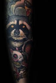 Modello di tatuaggio di procione e topo in stile new school a braccio floreale