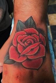 Литературна цветна тетоважа, рака на машки студент, погоре, уметничка цветна тетоважа слика