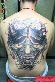 Modello classico di tatuaggio prajna a metà schiena classico maschile