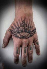 Arm klassiska svart solkrona tatuering mönster