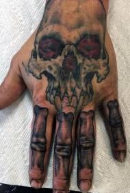 Craniu di vampiru culuritu à a manu cù mudellu di tatuaggi di l'osse