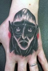 Mano papà Dracula Earl ritratto tatuaggio modello