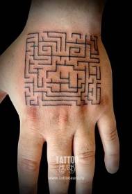Enostavna črna črta labirint tatoo vzorec na zadnji strani roke