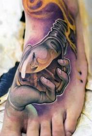 Tatuaggio della lampadina portatile colorato stile scuola sul collo del piede