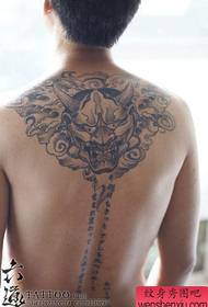 男孩的背部經典經典黑白般若般的紋身圖案