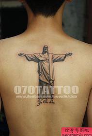 Tatuaż weterana zalecił tatuaż na plecach Jezusa