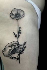 Comb fekete gravírozás stílusú ember tartja a virágok tetoválás minta