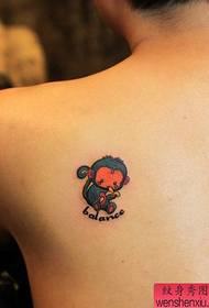 Тату-шоу, порекомендуйте женщине вернуться мультфильм татуировки обезьяны