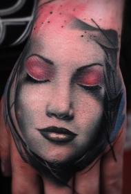 Immagine femminile del tatuaggio del ritratto di stile dell'illustrazione di colore di ritorno a mano