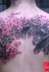 Дівчина назад фарби живопис сливи цвітіння дощу кальмари татуювання візерунок