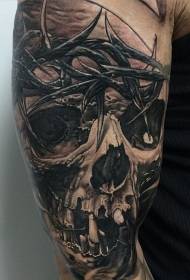 Cranio grande stile nero grigio braccio con motivo a tatuaggio a vite