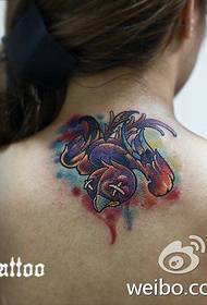 Спина девушки популярный хороший рисунок татуировки птицы