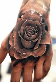 Tatouage à la main habile motif de tatouage à la main