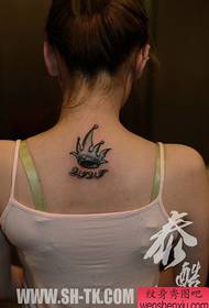 Populární zadní tetování tetování vzor pro dívky