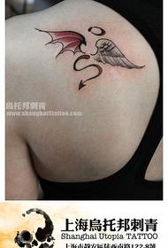 Modello di tatuaggio di ragazze spalle moda pop angelo e ali del diavolo