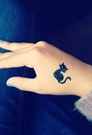 Bela mão elegante moda gato persa tatuagem padrão imagem