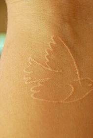 Hand beautiful invisible pigeon tattoo picture