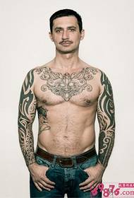 유럽과 미국의 남성 모델 문신 사진