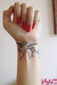 Слика креативна слика за тетоважа на зглоб на светски мапи