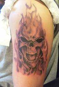 Skull i bpictiúr lasair